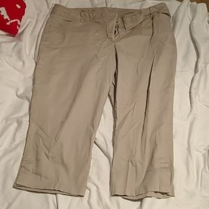 Khaki capris